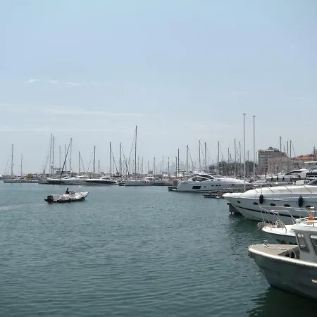 Cocooning 3 Pieces Duplex 3 Etoiles Calme Centre A 5mn Plages Et Palais Cannes